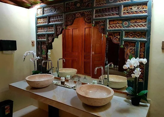 منتجع Buana Ecofarm *